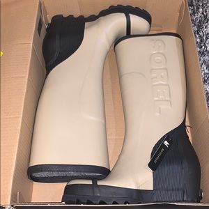 Sorel Joan Rain Wedge Tall Felt Rain Boot! NWT!
